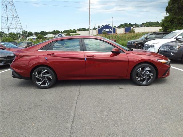 new 2024 Hyundai Elantra car, priced at $31,160