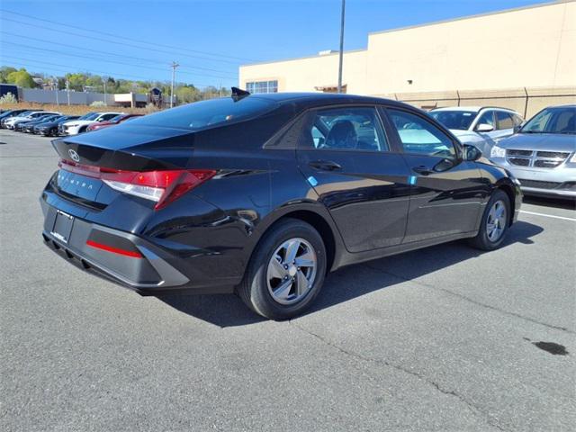 new 2025 Hyundai Elantra car, priced at $23,551