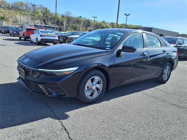 new 2025 Hyundai Elantra car, priced at $23,551