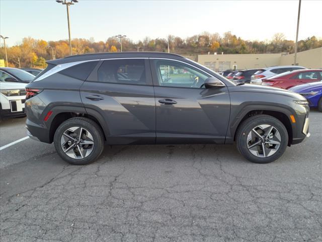 new 2025 Hyundai Tucson car, priced at $33,890