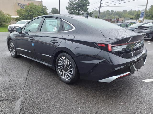 new 2024 Hyundai Sonata Hybrid car, priced at $32,500