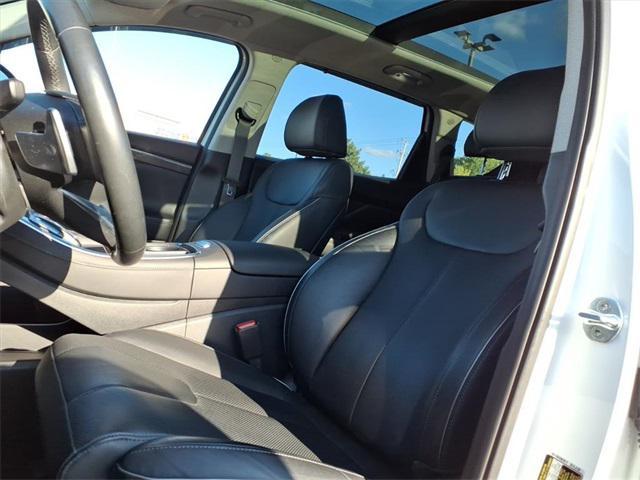 used 2021 Hyundai Santa Fe car, priced at $28,995