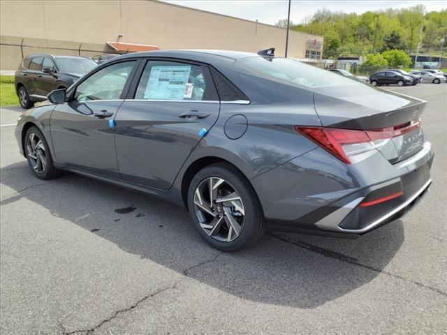 new 2024 Hyundai Elantra car, priced at $26,985