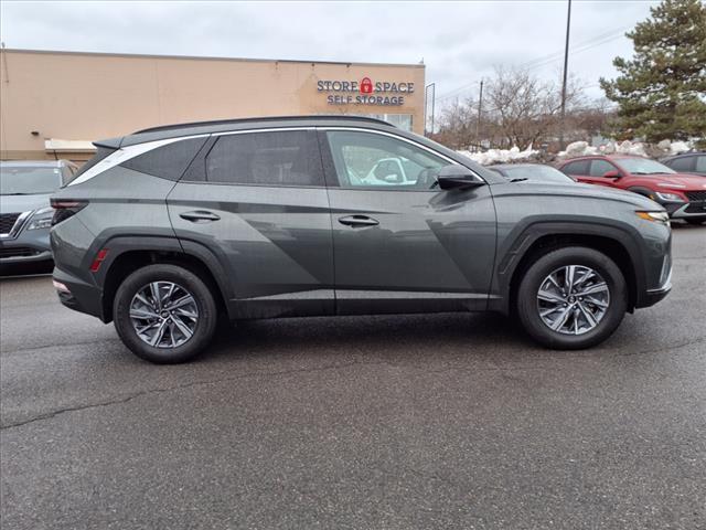 new 2025 Hyundai TUCSON Hybrid car, priced at $35,130