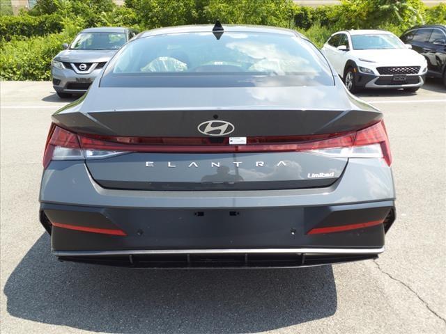 new 2024 Hyundai Elantra car, priced at $28,810