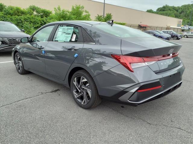 new 2024 Hyundai Elantra car, priced at $28,765