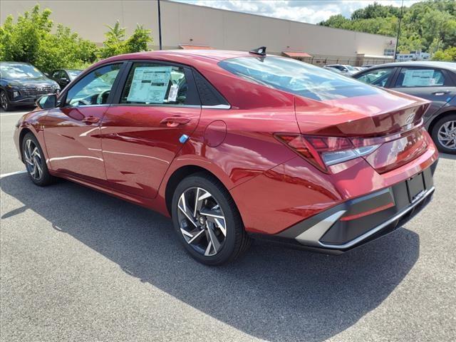 new 2024 Hyundai Elantra car, priced at $27,010