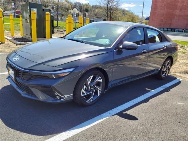 new 2024 Hyundai Elantra car, priced at $27,025