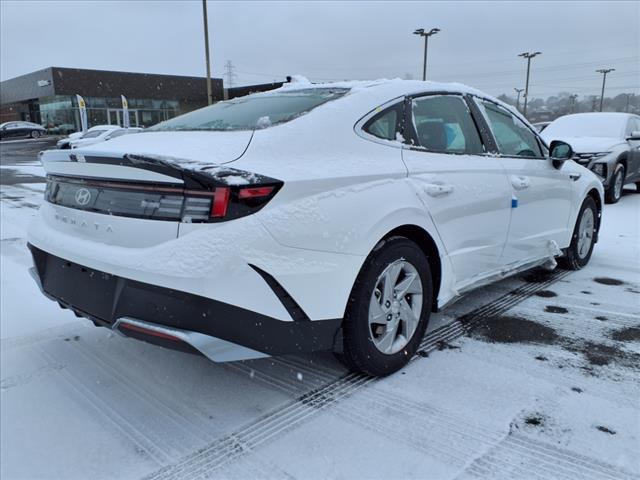 new 2025 Hyundai Sonata car, priced at $28,810