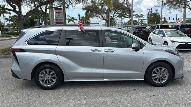 used 2022 Toyota Sienna car, priced at $39,612