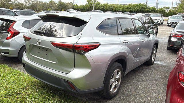 used 2021 Toyota Highlander car, priced at $23,148