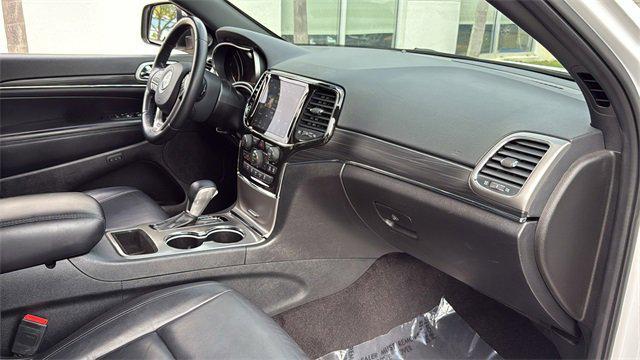 used 2022 Jeep Grand Cherokee car, priced at $21,162