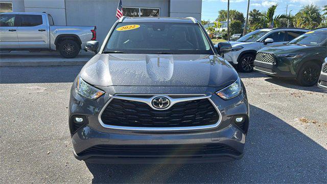 used 2022 Toyota Highlander car, priced at $31,580