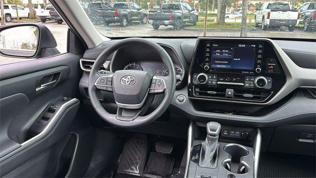 used 2022 Toyota Highlander car, priced at $30,459