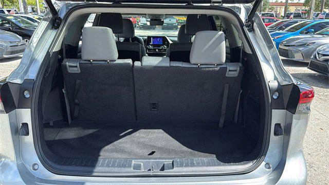 used 2023 Toyota Highlander car, priced at $35,889