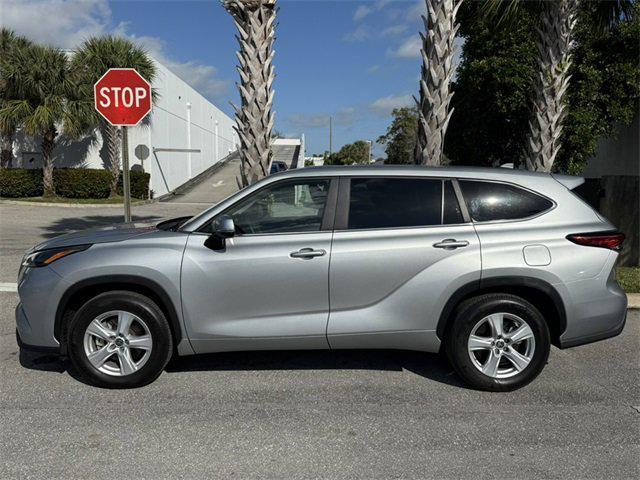 used 2023 Toyota Highlander car, priced at $29,995