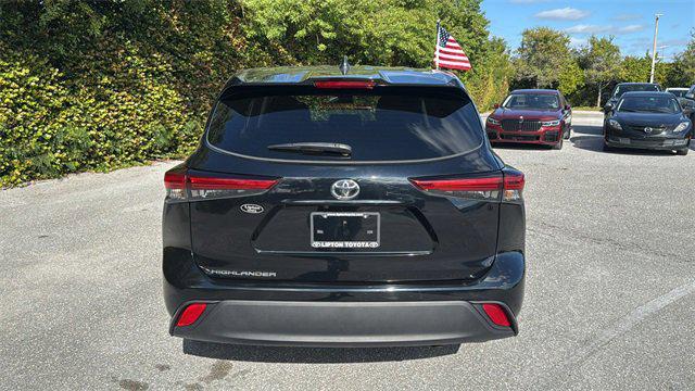 used 2022 Toyota Highlander car, priced at $25,829