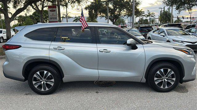 used 2021 Toyota Highlander car, priced at $27,881