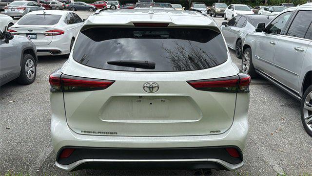 used 2023 Toyota Highlander car, priced at $38,689