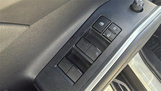 used 2022 Toyota Highlander car, priced at $34,999
