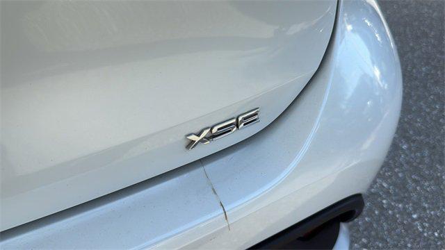 used 2022 Toyota Highlander car, priced at $34,999