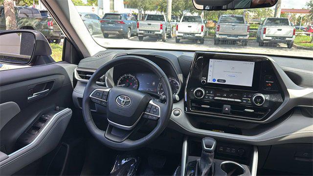 used 2024 Toyota Highlander car, priced at $36,995