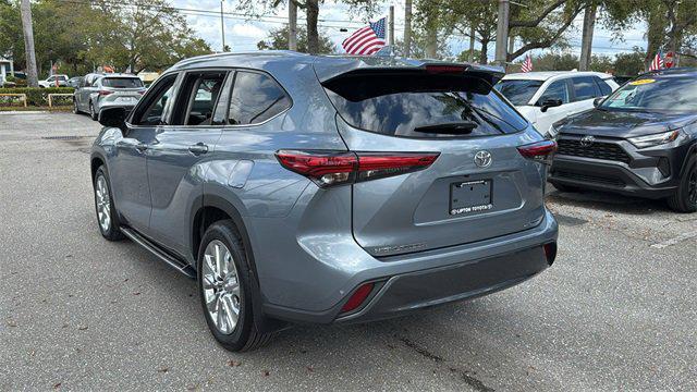 used 2023 Toyota Highlander car, priced at $38,993