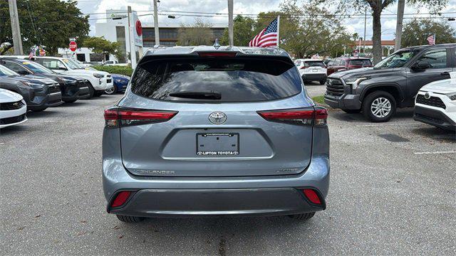 used 2023 Toyota Highlander car, priced at $38,993