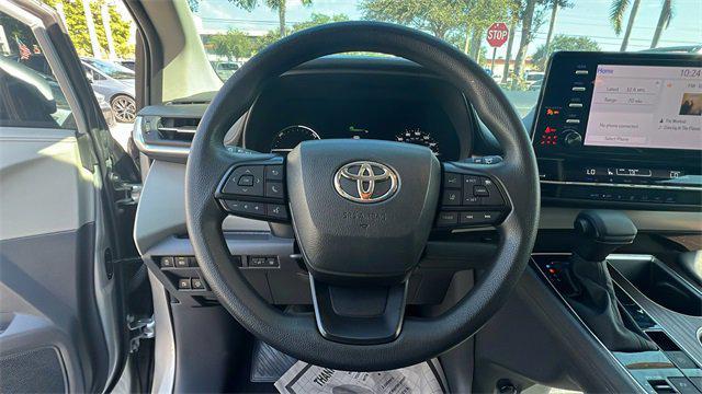 used 2023 Toyota Sienna car, priced at $37,489