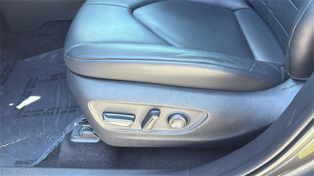 used 2022 Toyota Highlander car, priced at $36,891
