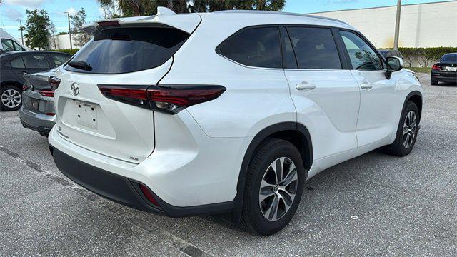 used 2024 Toyota Highlander car, priced at $37,866