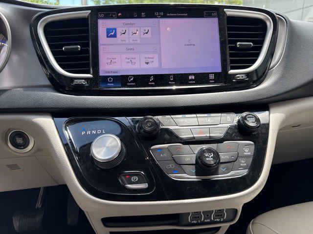 used 2021 Chrysler Pacifica car, priced at $19,502