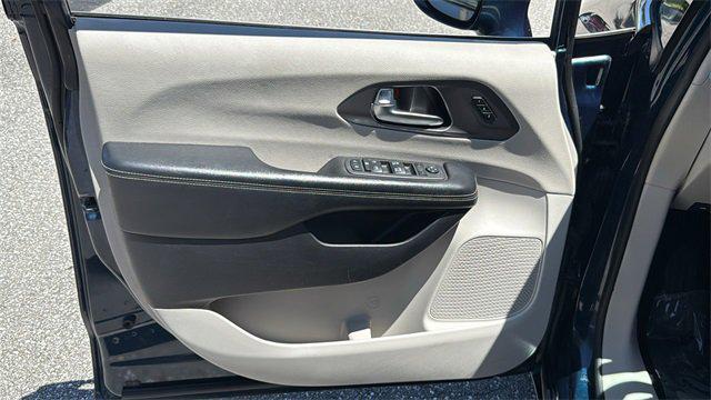 used 2021 Chrysler Pacifica car, priced at $19,500