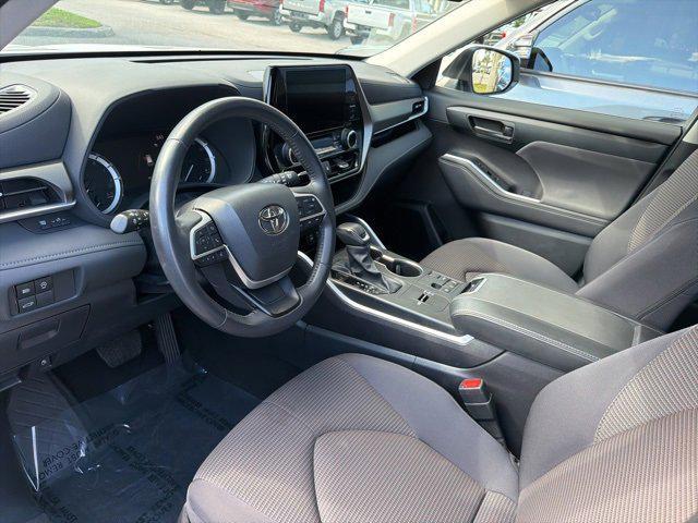 used 2024 Toyota Highlander car, priced at $35,091