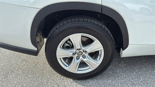 used 2022 Toyota Highlander car, priced at $27,498