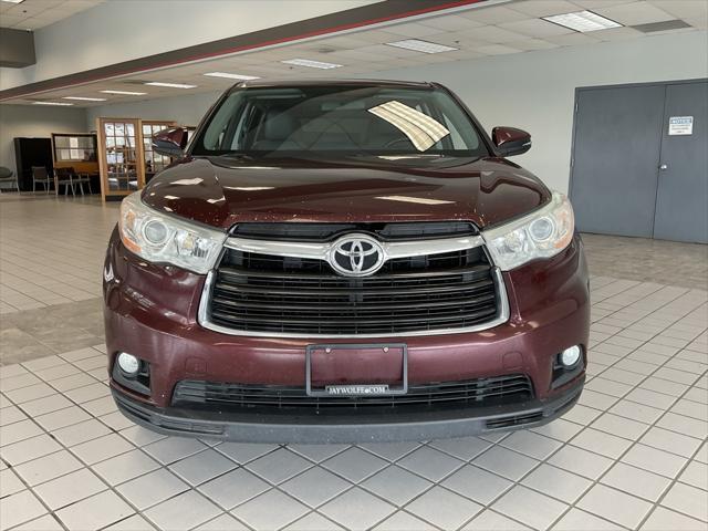 used 2014 Toyota Highlander car, priced at $11,950