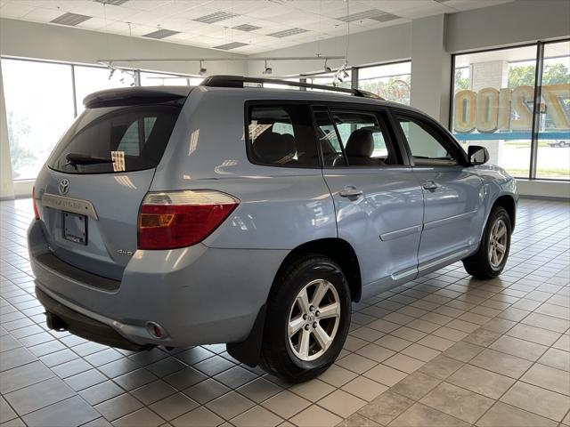 used 2010 Toyota Highlander car, priced at $8,750