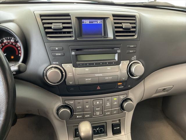 used 2010 Toyota Highlander car, priced at $8,750