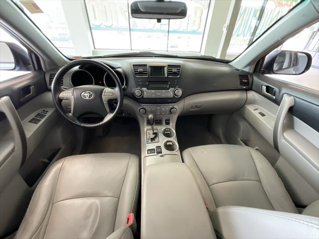 used 2010 Toyota Highlander car, priced at $8,750
