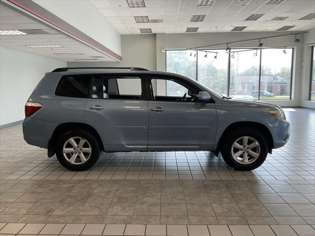used 2010 Toyota Highlander car, priced at $8,750