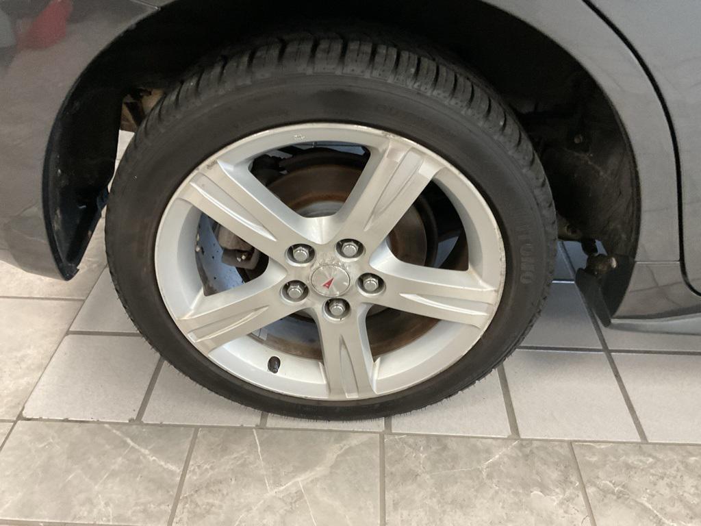 used 2010 Pontiac Vibe car, priced at $7,995