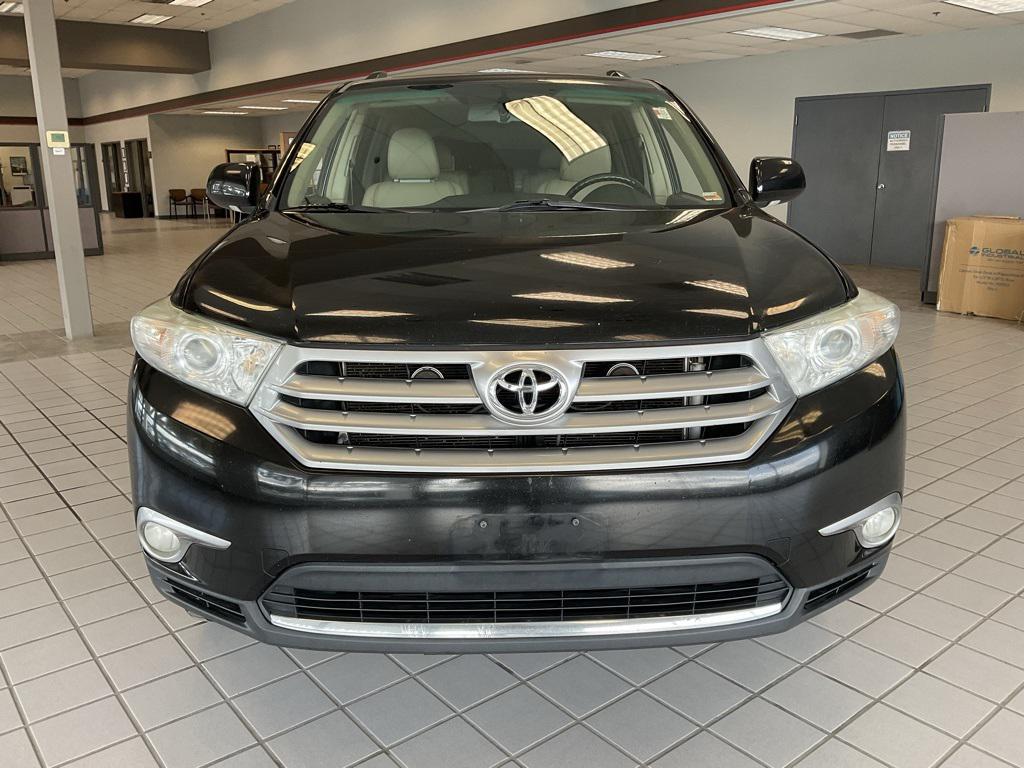 used 2012 Toyota Highlander car, priced at $8,950