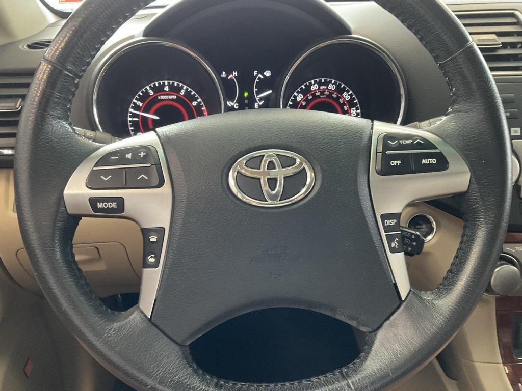 used 2012 Toyota Highlander car, priced at $8,950