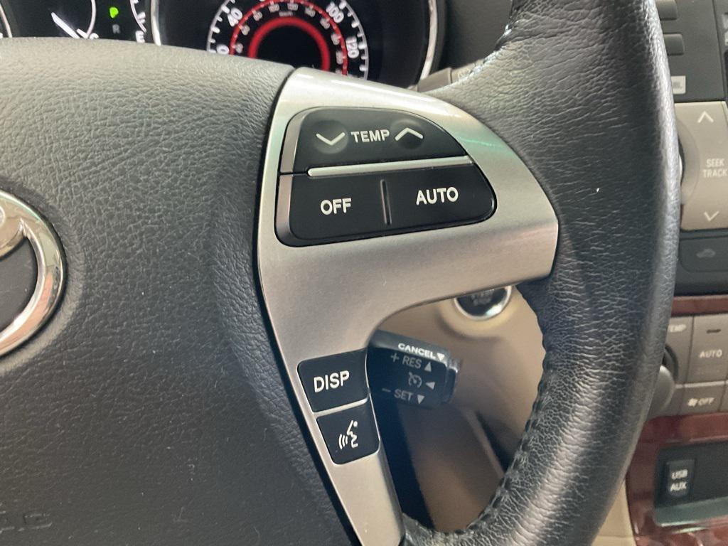 used 2012 Toyota Highlander car, priced at $8,950