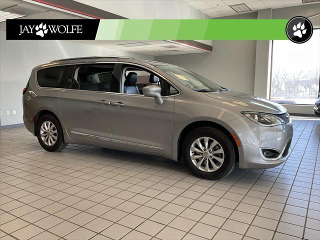 used 2019 Chrysler Pacifica car, priced at $15,550