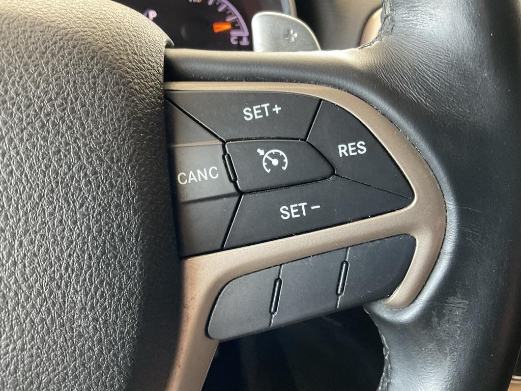 used 2017 Jeep Grand Cherokee car, priced at $13,995