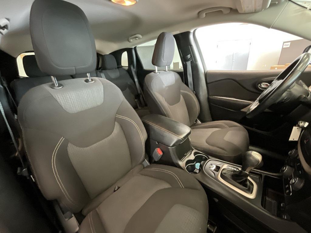 used 2017 Jeep Cherokee car, priced at $11,820