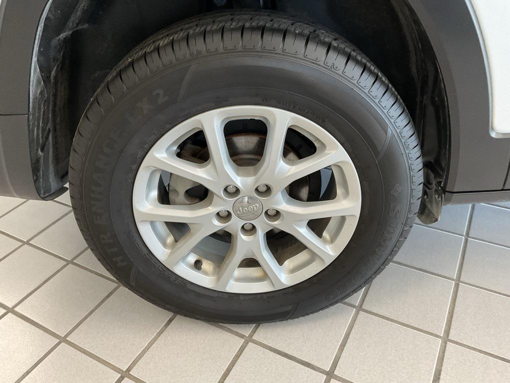 used 2017 Jeep Cherokee car, priced at $11,820