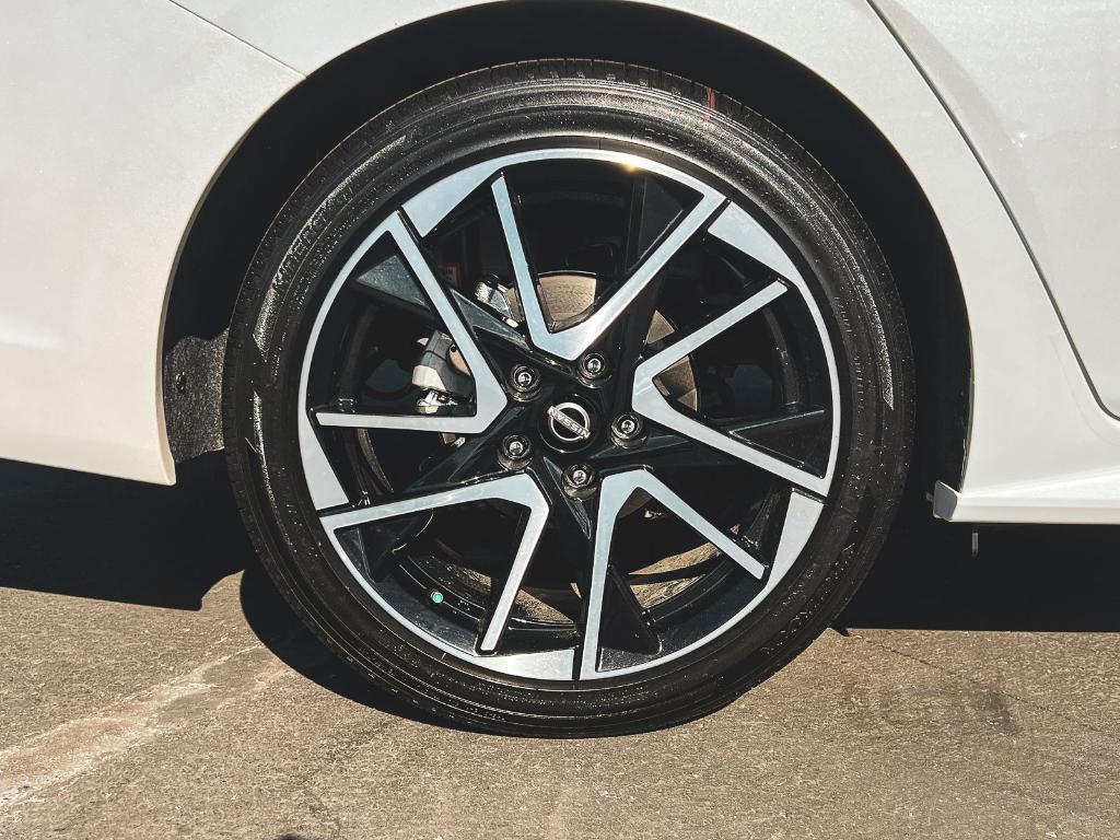 new 2025 Nissan Sentra car, priced at $27,175