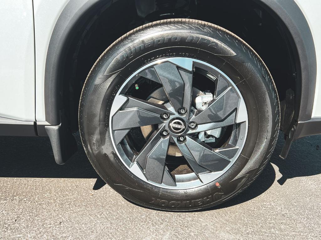 new 2026 Nissan Rogue car, priced at $31,584